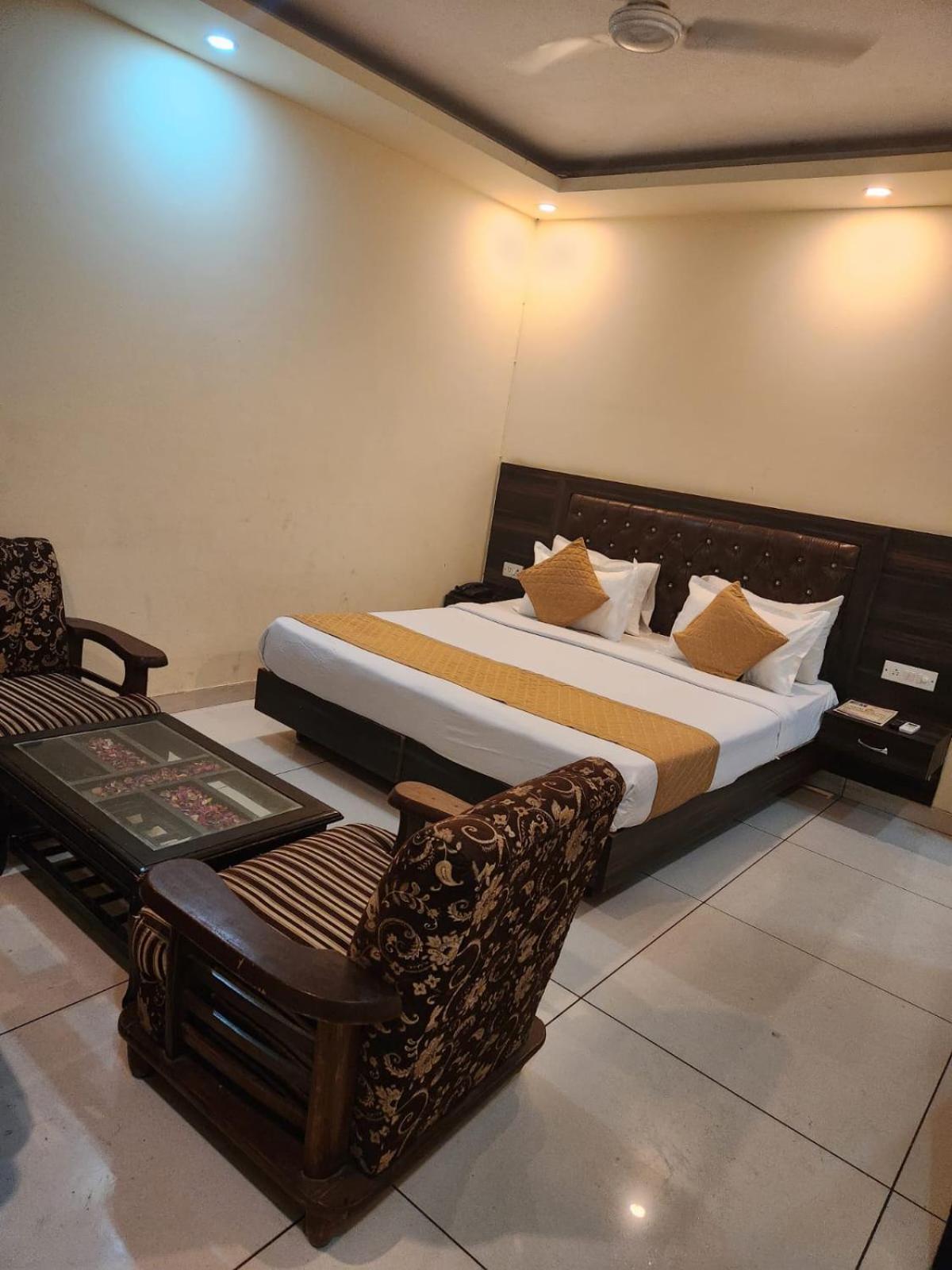 Hotel City Lite Plaza New Delhi Eksteriør billede